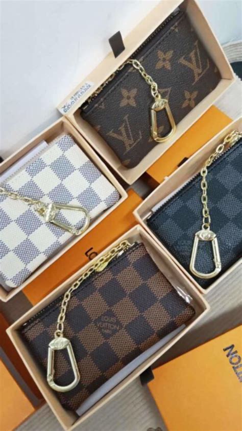 keychain card holder louis vuitton|louis vuitton keychain wallet.